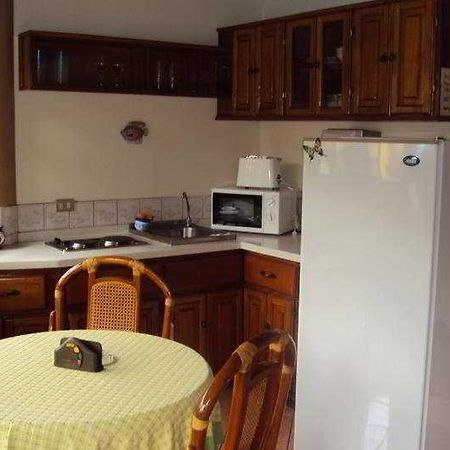 Hotel Villa Acacia Плайя-Эрмоса Экстерьер фото